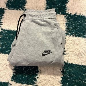 Never Worn Nike Tech Sweatpants